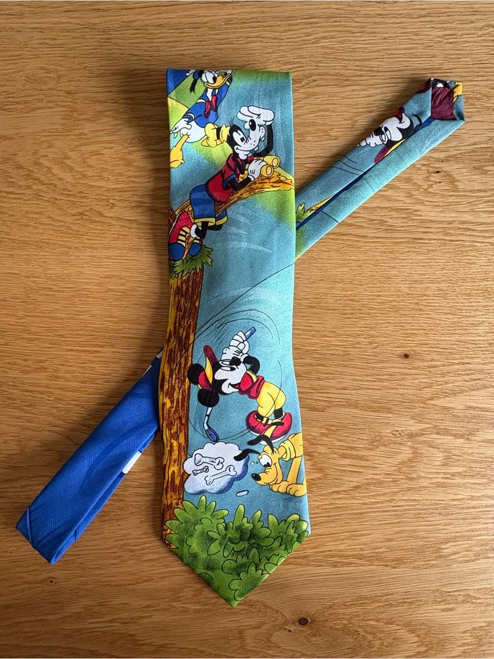 Lot 2 Men's Vintage Ties: Disney Mickey Golf & Tommy Hilfiger Silk USA Made